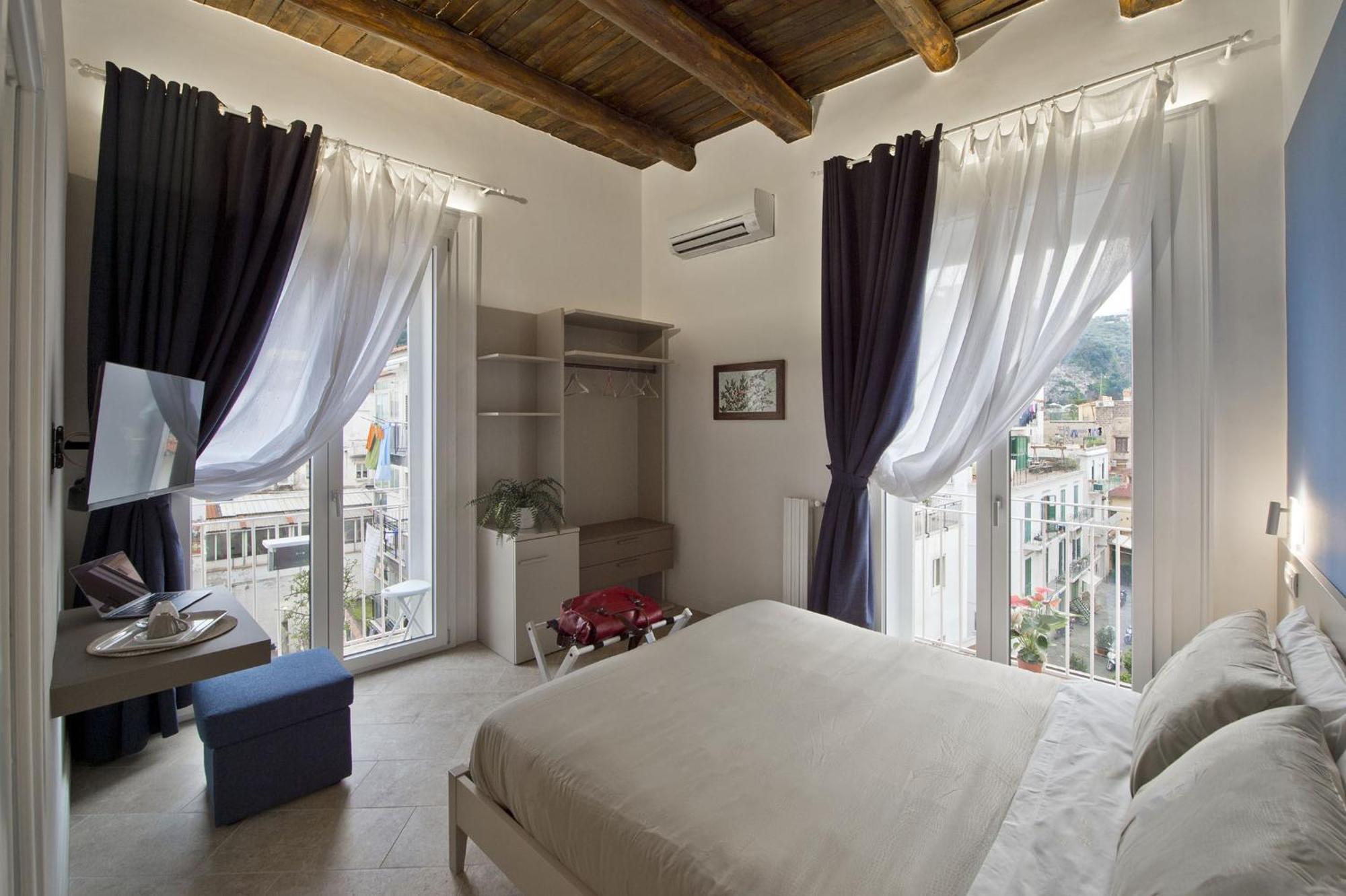 Bed and Breakfast La Viuzza Сорренто Экстерьер фото