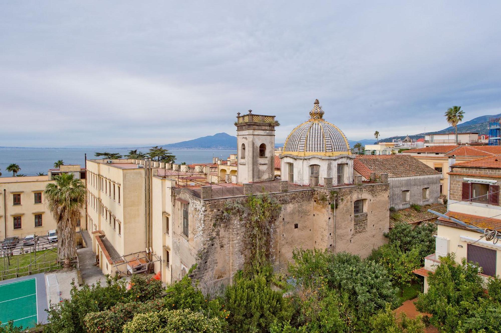 Bed and Breakfast La Viuzza Сорренто Экстерьер фото